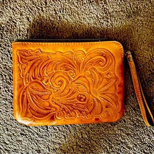 Patricia Nash wristlet